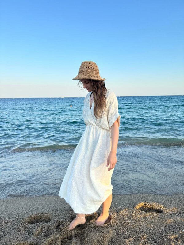 Brezza - Vestido Bordado de Lino Beige