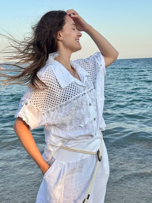 Civetta – Blusa de Lino con Encaje Bordado y Crochet