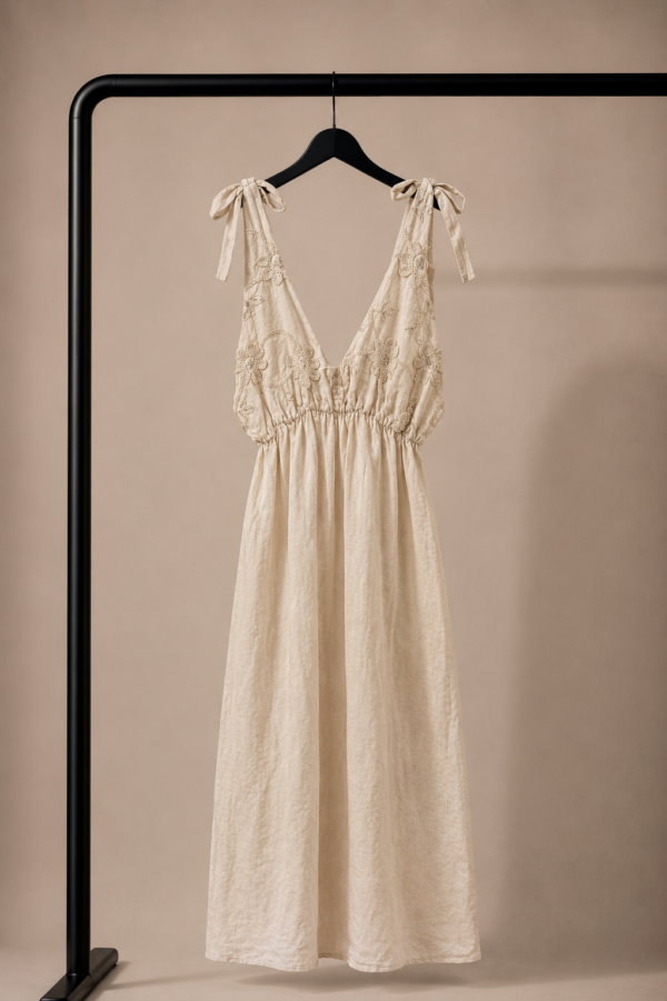 Bernina – Vestido Bordado de Lino